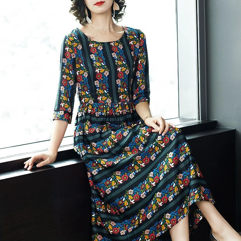 942大码女装春秋民族风印花连衣裙胖妈妈遮肚宽松胖人的裙子洋气