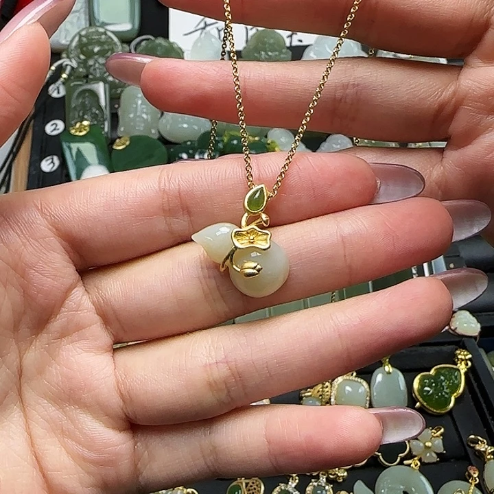 和田玉银S925镶嵌吊坠(赠链)