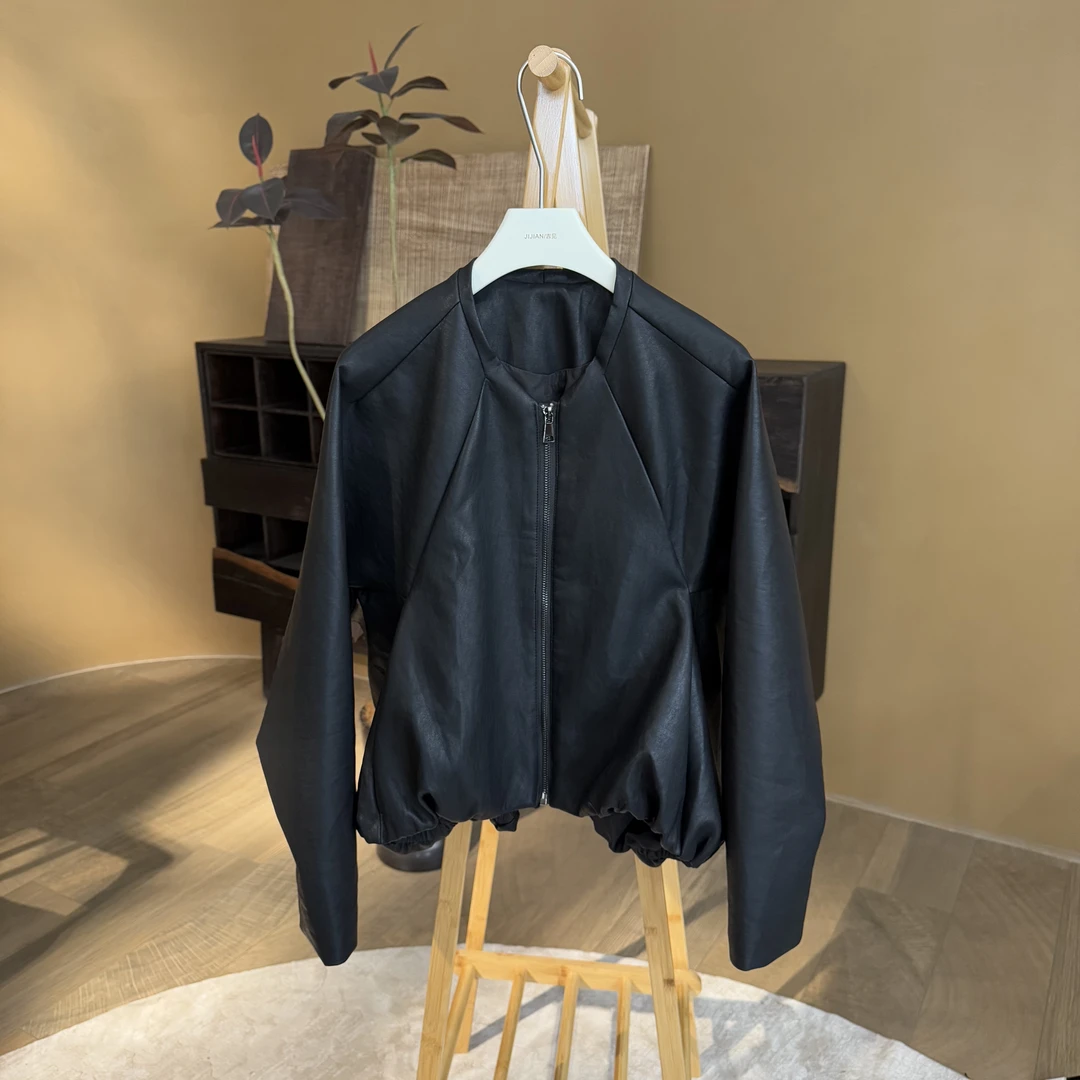 【大头韦韦】秋季时尚休闲羊腿袖花苞皮衣外套785102