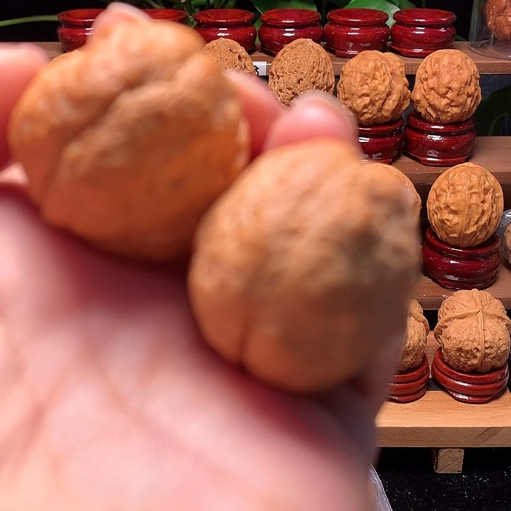 吊坠桃核元宝蟾39尺寸