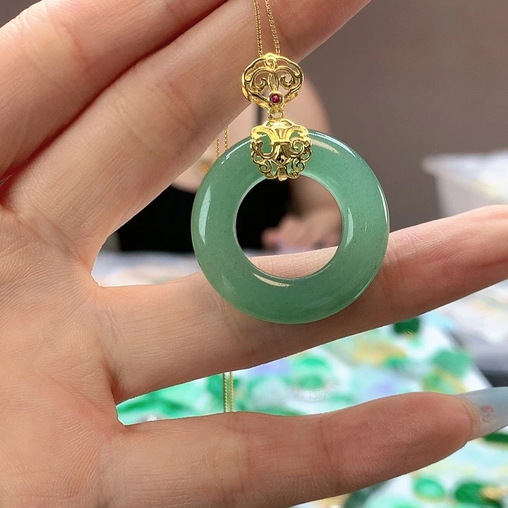 翡翠银S925镶嵌颈饰翡翠