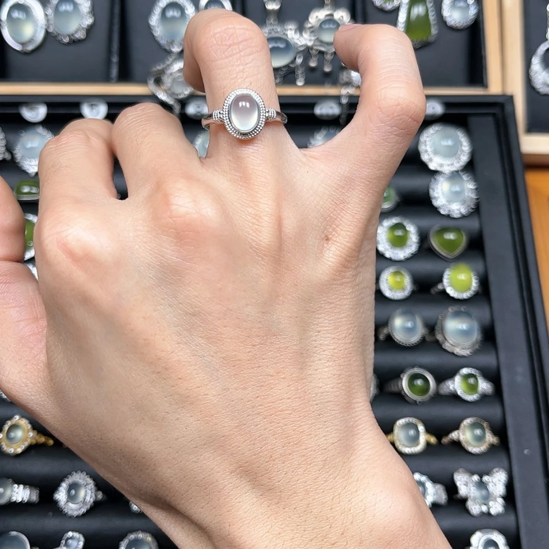 【闪购商品】岫玉戒指银S925镶嵌三***?