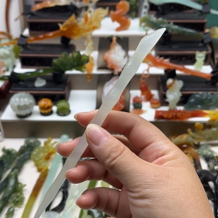 蛇纹石玉未镶嵌岫玉发簪