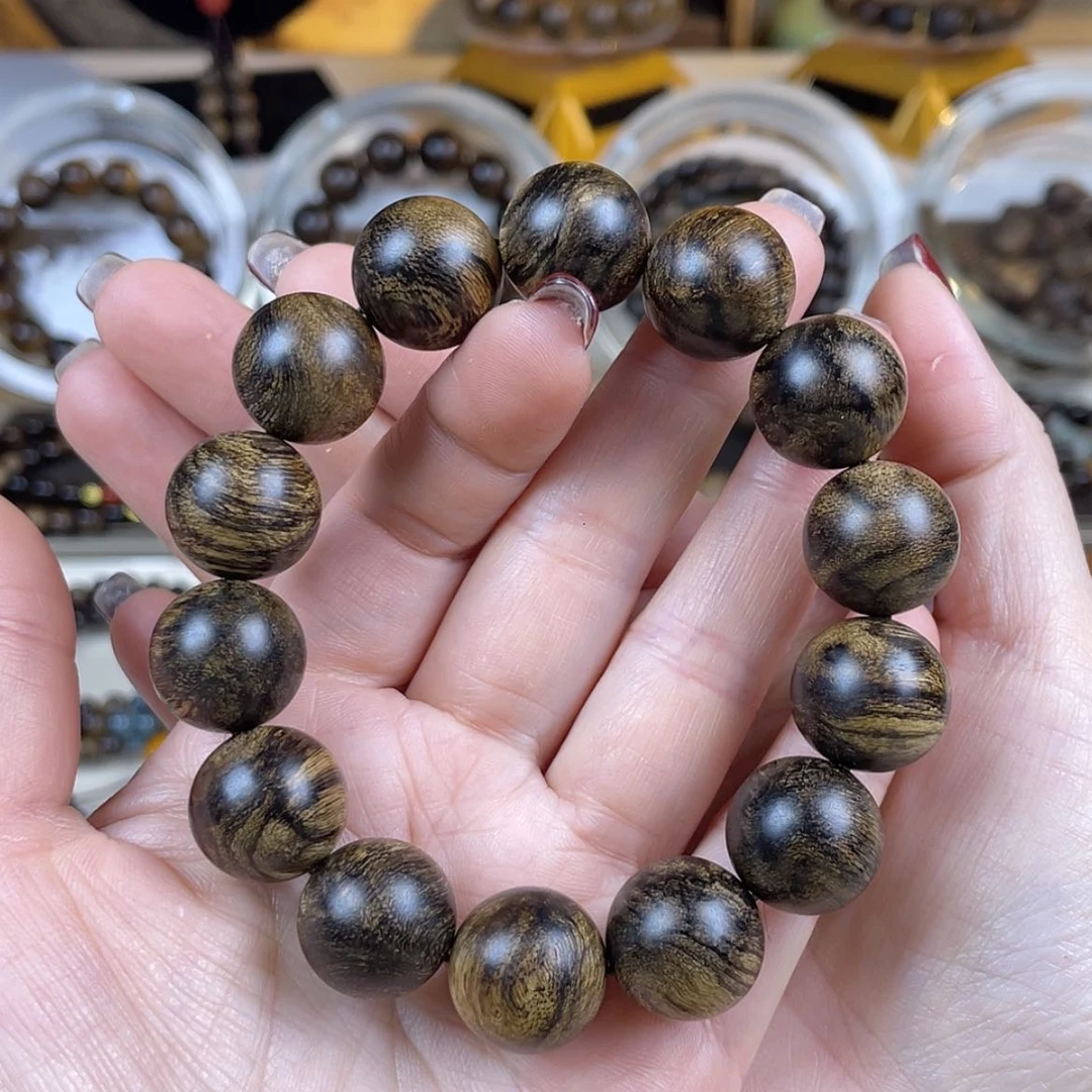 【闪购商品】沉香手串小*越南芽庄白棋楠留疤