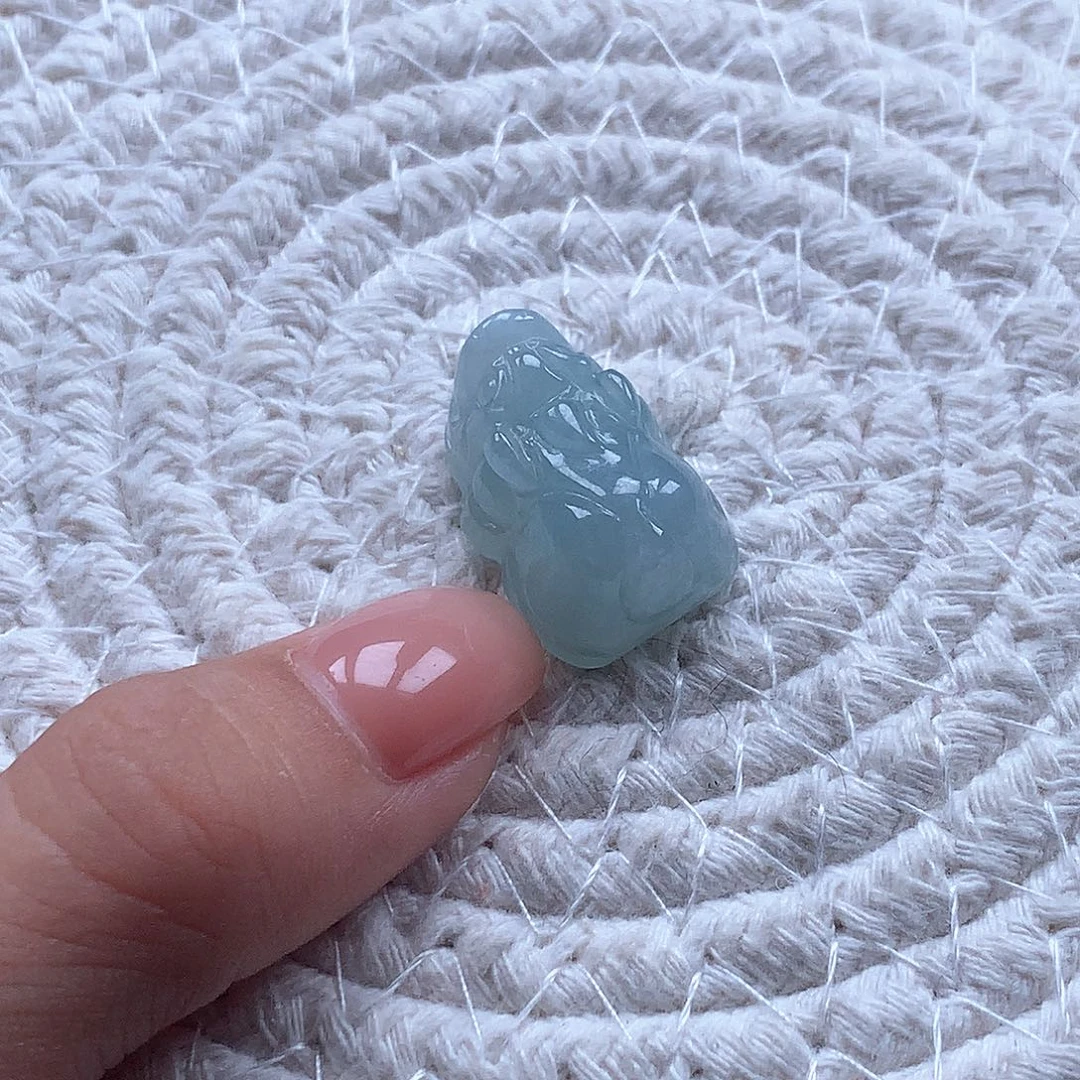 素***素翡翠未镶嵌手串貔貅