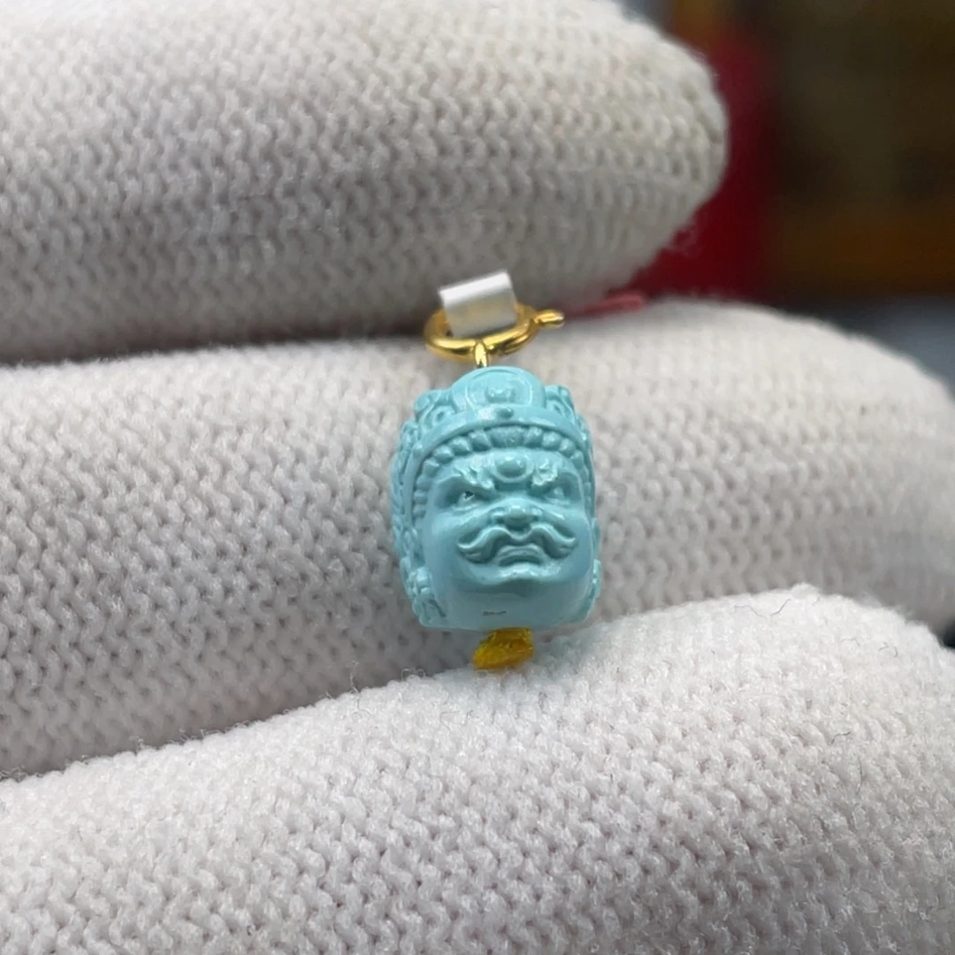 绿松石未镶嵌挂件