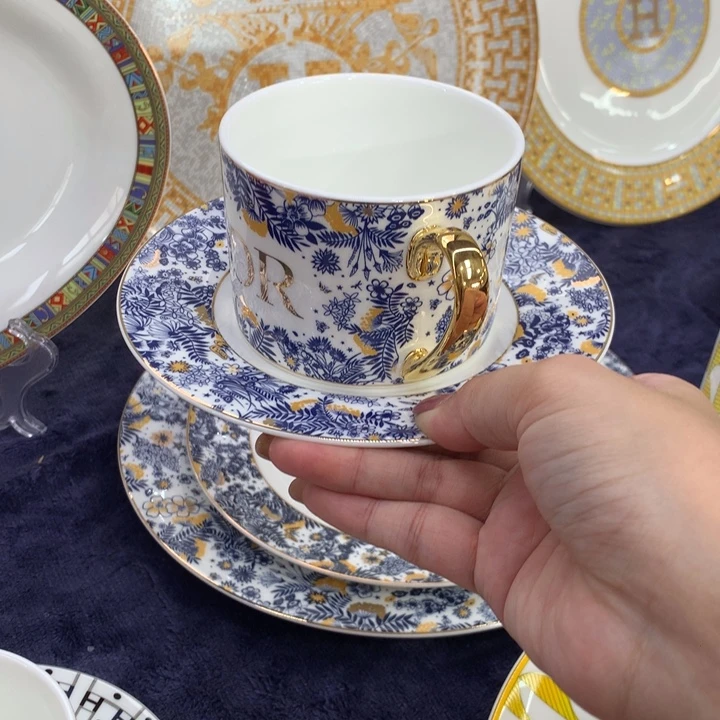 瓷片咖啡的香气是一