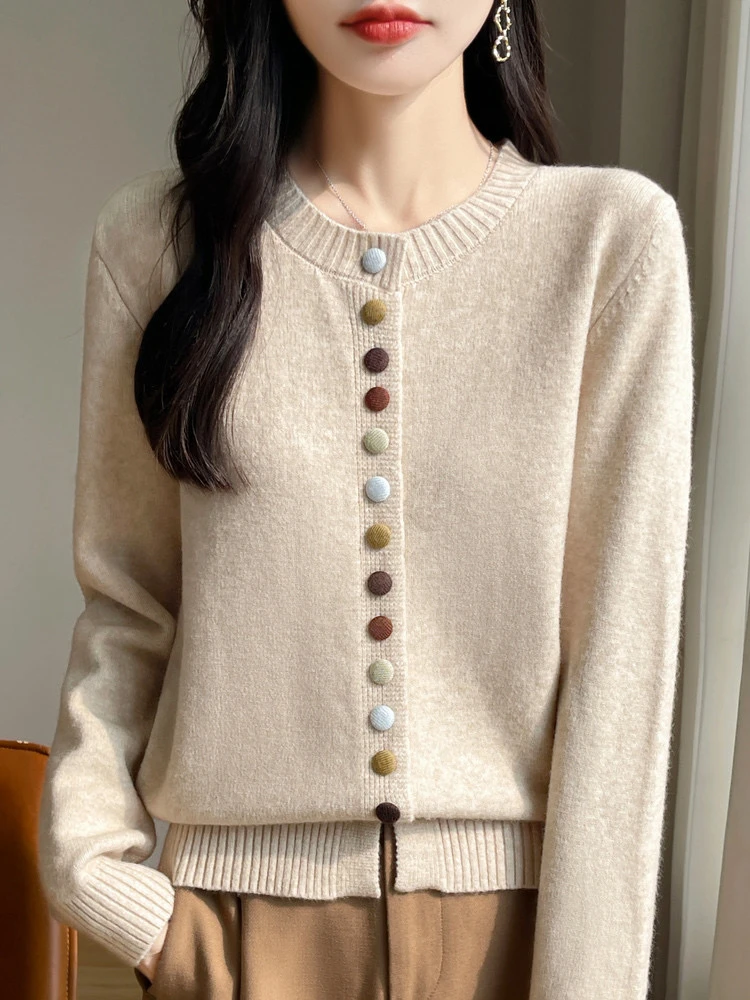 彩色纽扣圆领针织开衫女时尚气质宽松叠穿长袖秋冬小香风毛衣外套