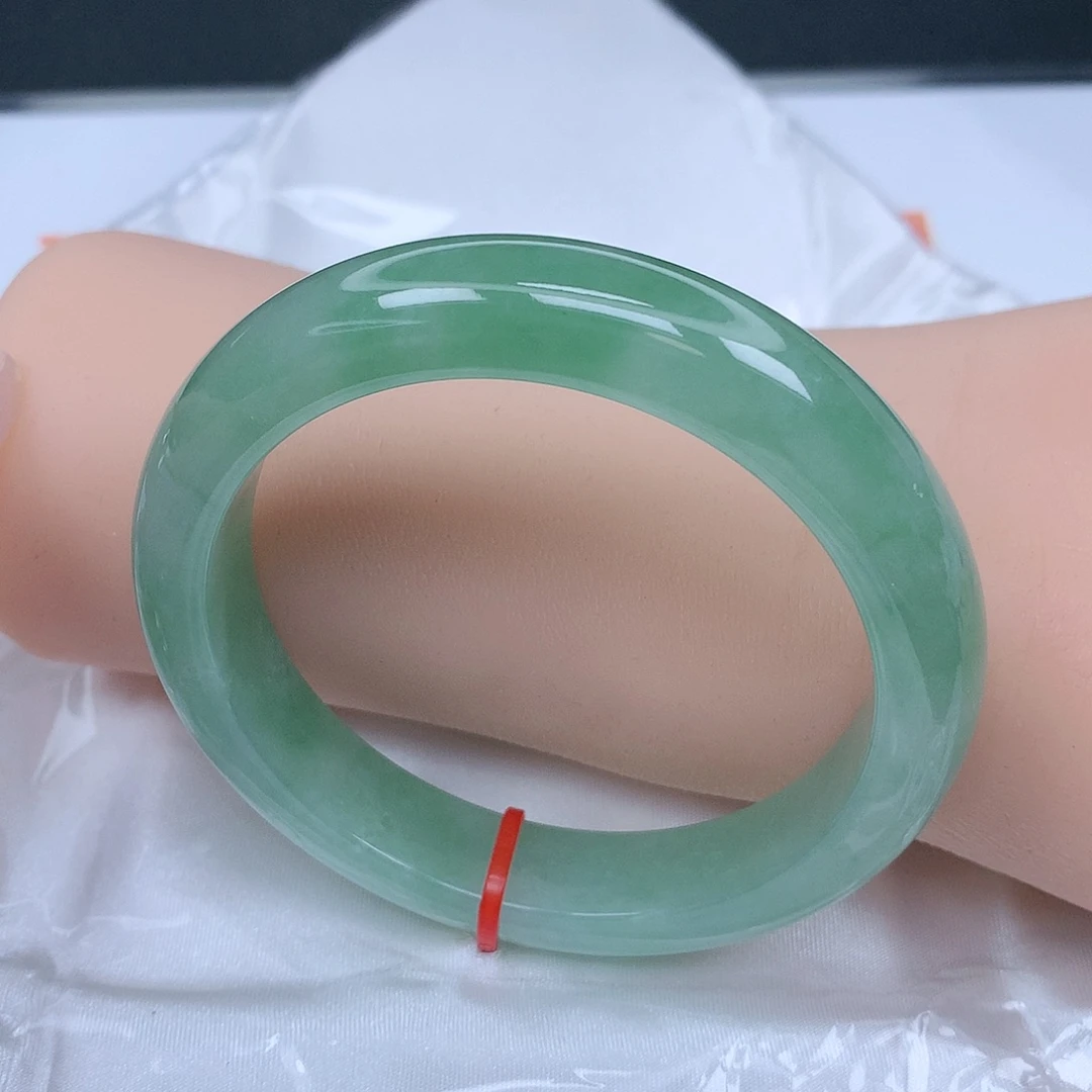 【闪购商品】未镶嵌手镯翡翠，55