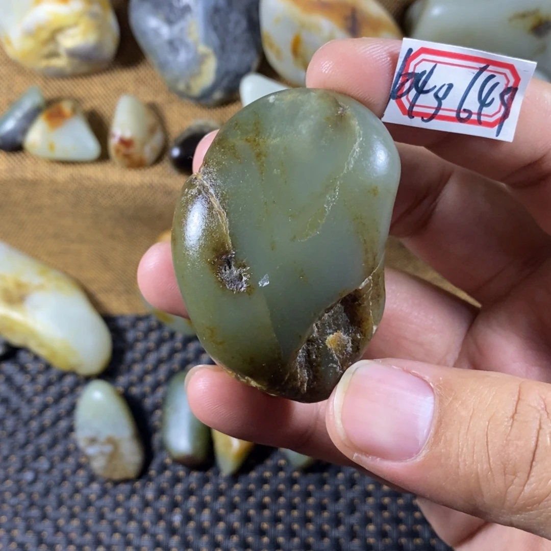 和田玉（糖玉）未镶嵌挂件