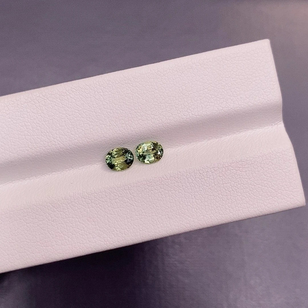 裸石蓝宝石1克拉 4*5mm