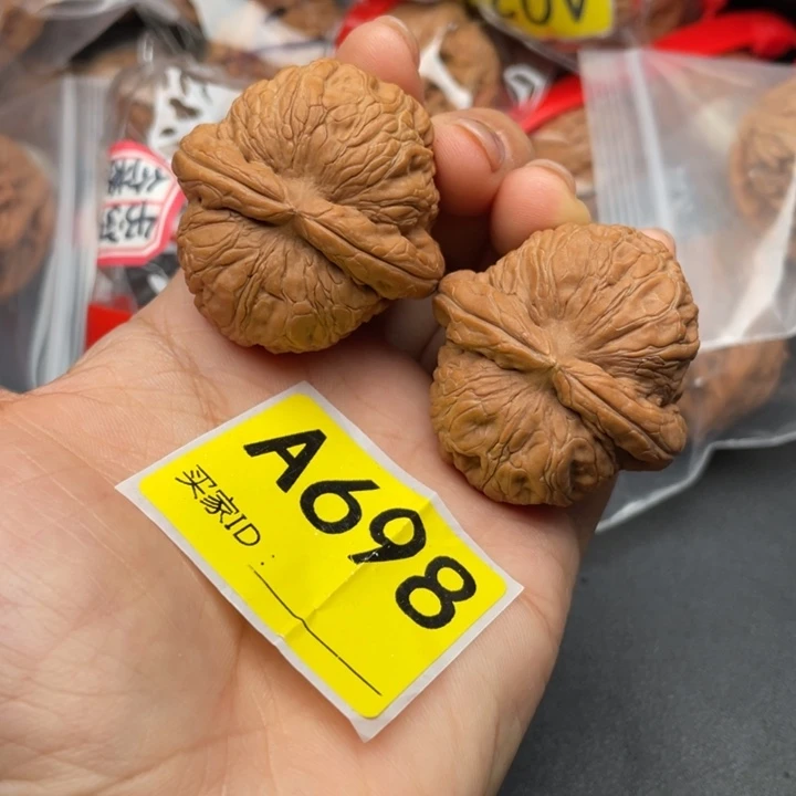 文玩核桃吊坠核桃