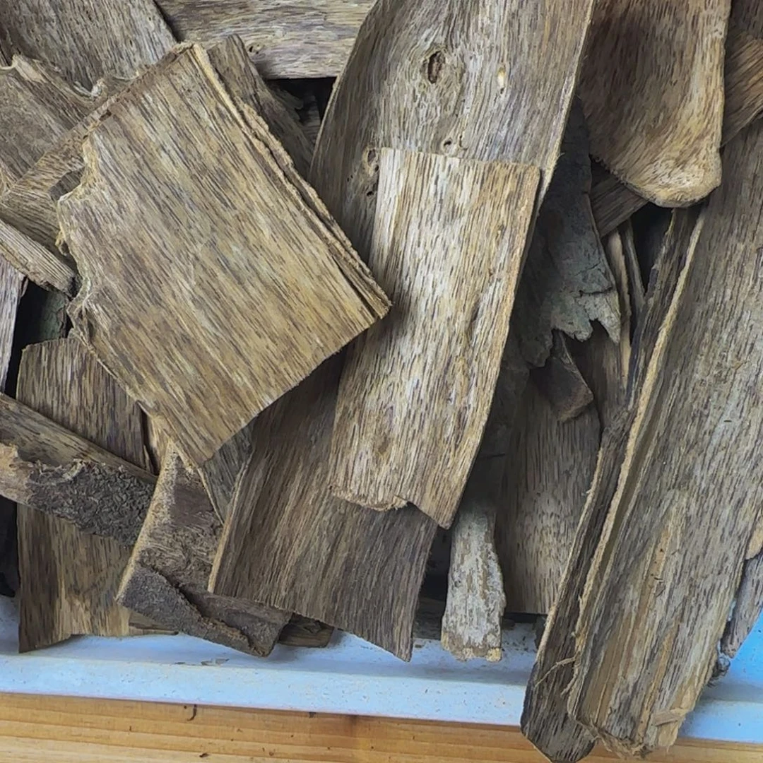 罗***）沉香沉香碎屑200克