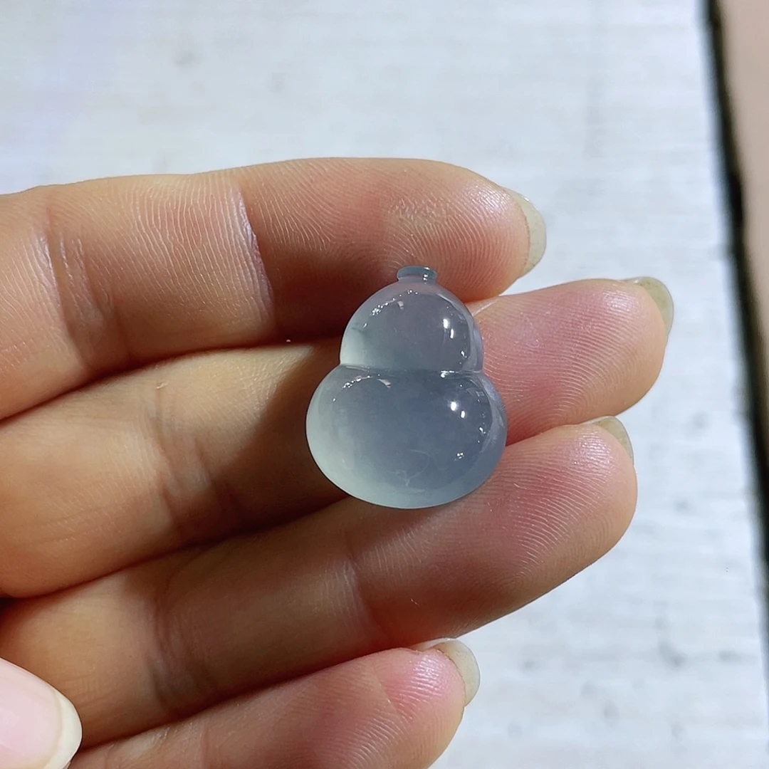 未镶嵌定制翡翠翡翠吊坠