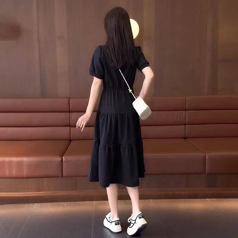 夏季短袖连衣裙女中长款新款气质显瘦收腰时尚高腰圆领裙子