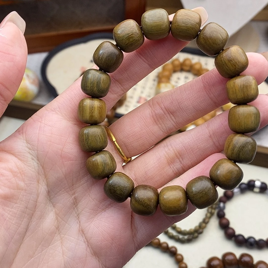 维腊木（绿檀）手串未镶嵌12、桶珠