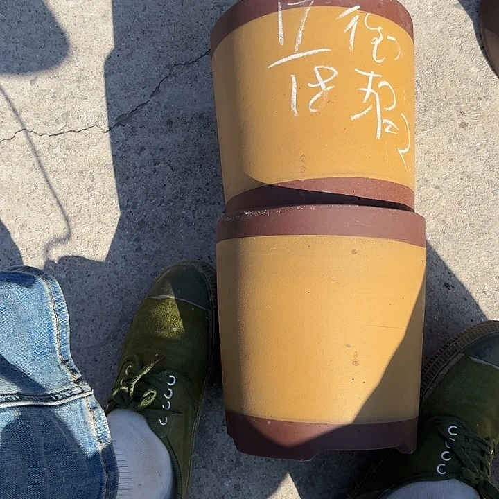 紫砂花瓶紫砂等珍贵