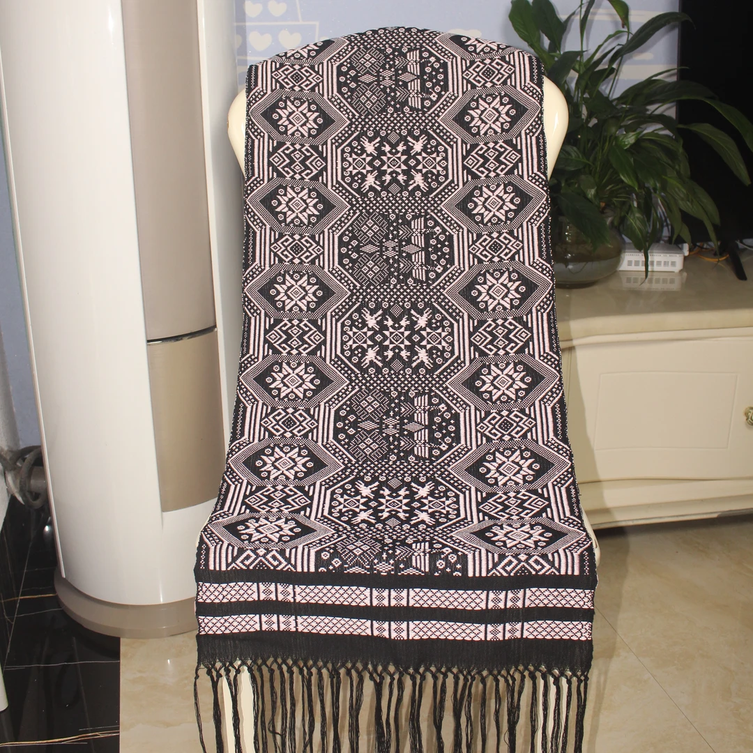 姑婆16广西金龙镇非遗手工壮锦围巾披肩两用 礼盒装 40cm×180cm