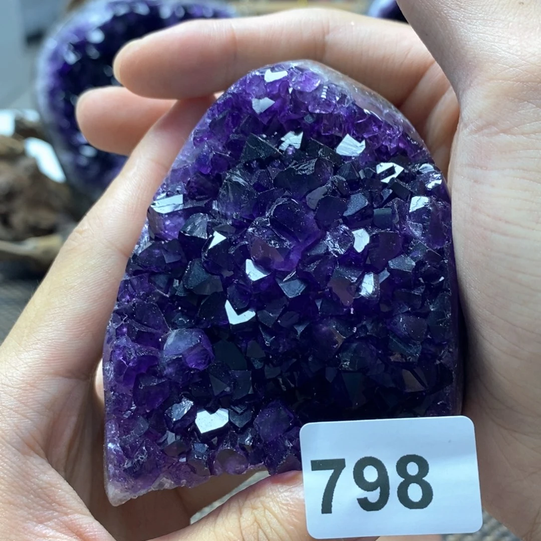 紫晶未镶嵌大型摆件（非配饰）