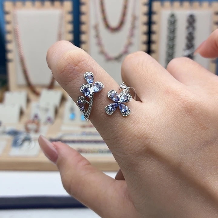 戒指银S925镶嵌坦桑石