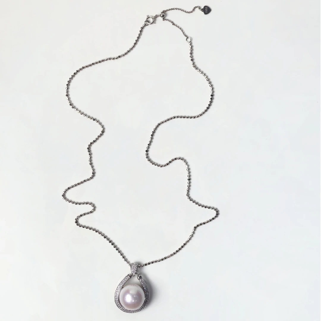 依俐西雅A636气质优雅淡水珍珠吊坠13-14mm