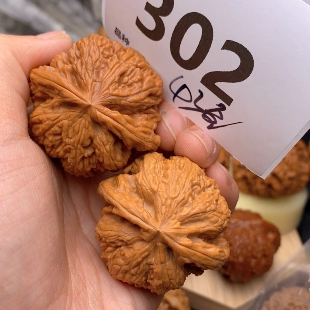 文玩核桃把件302号43全粗筋色差