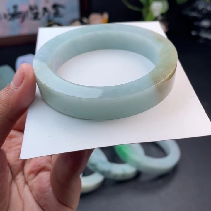 定制翡翠翡翠手镯未镶嵌