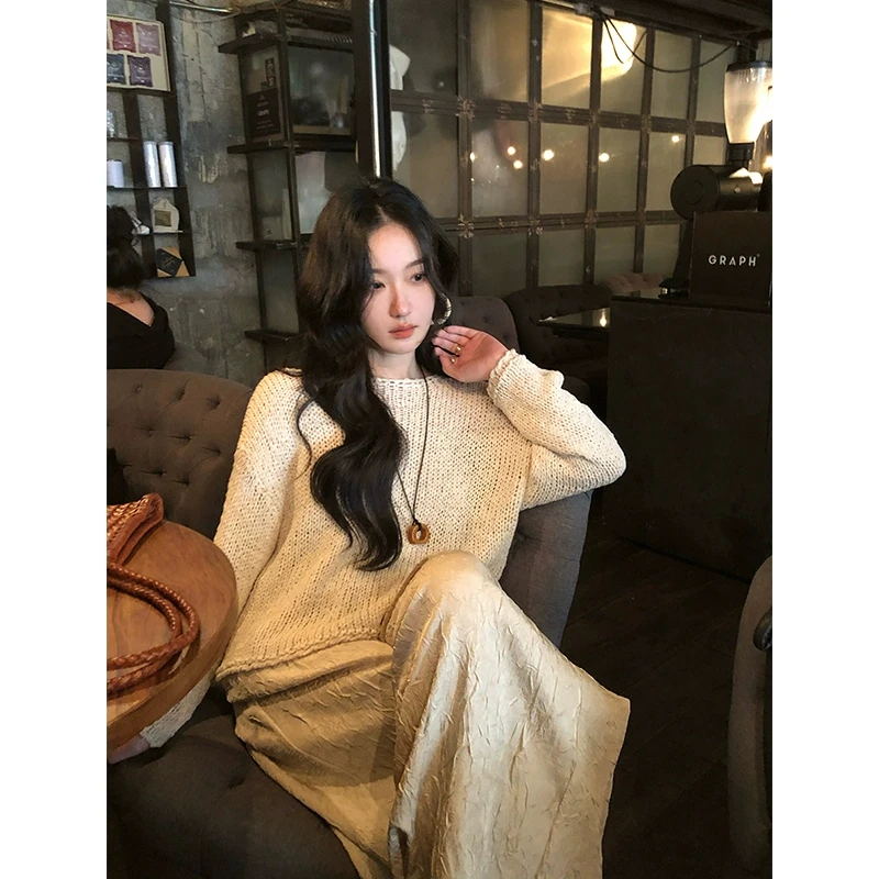 任小艺 2/13新品 定染混纺圆领镂空针织罩衫度假风防晒外套上衣女