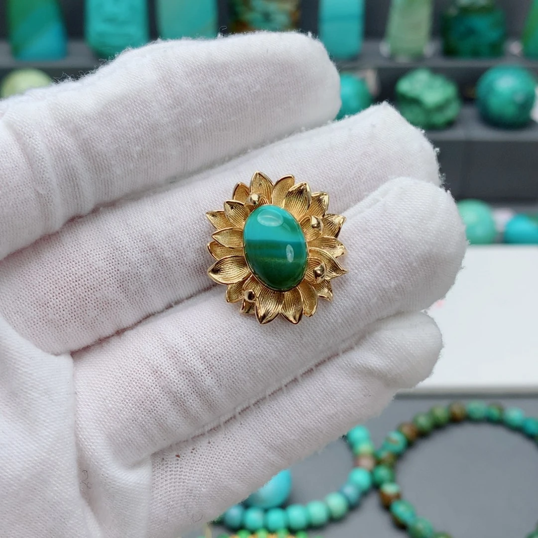 绿松石配饰18K金镶嵌