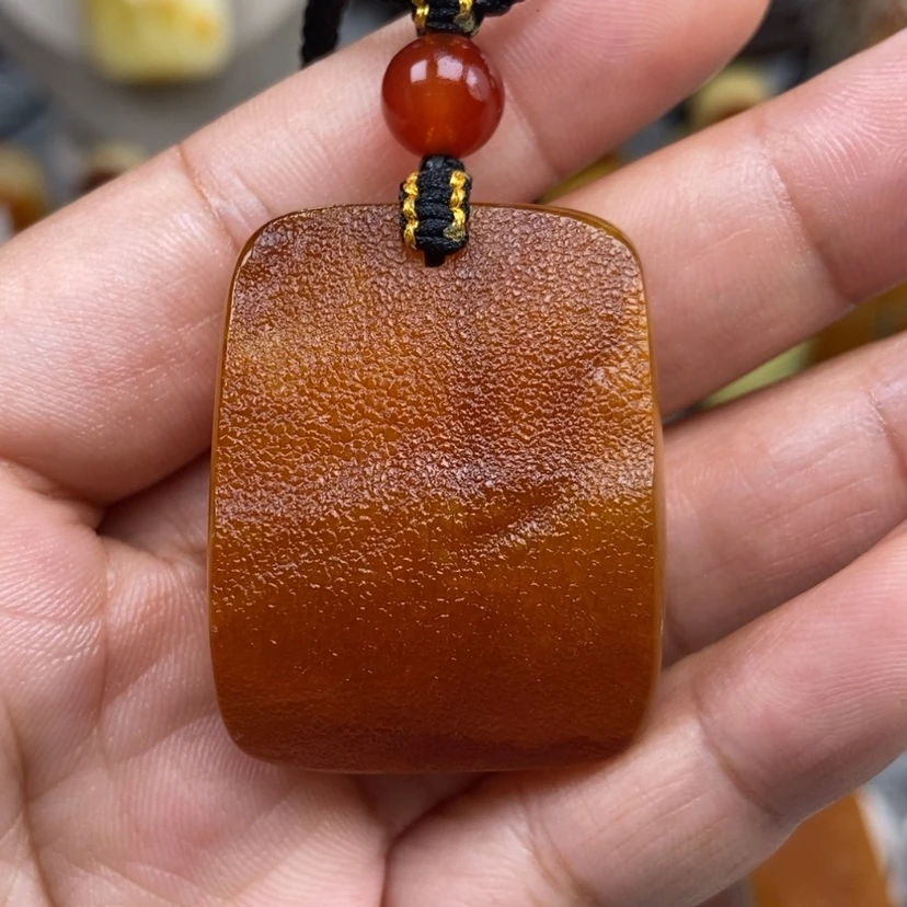 【闪购商品】琥珀颈饰未镶嵌