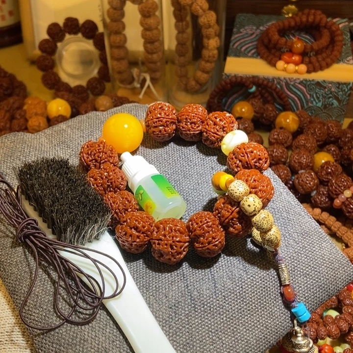 尺***。吊坠金刚菩提226玉化星月款