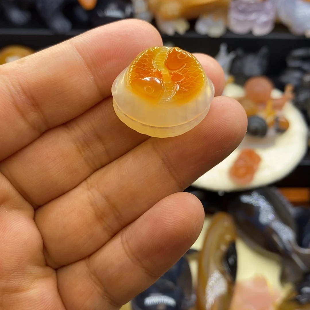 玛瑙/玉髓未镶嵌手玩摆件挂件双鱼福贝壳