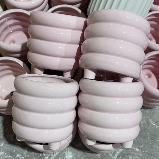 多肉绿植陶瓷花盆9.9包邮，有孔