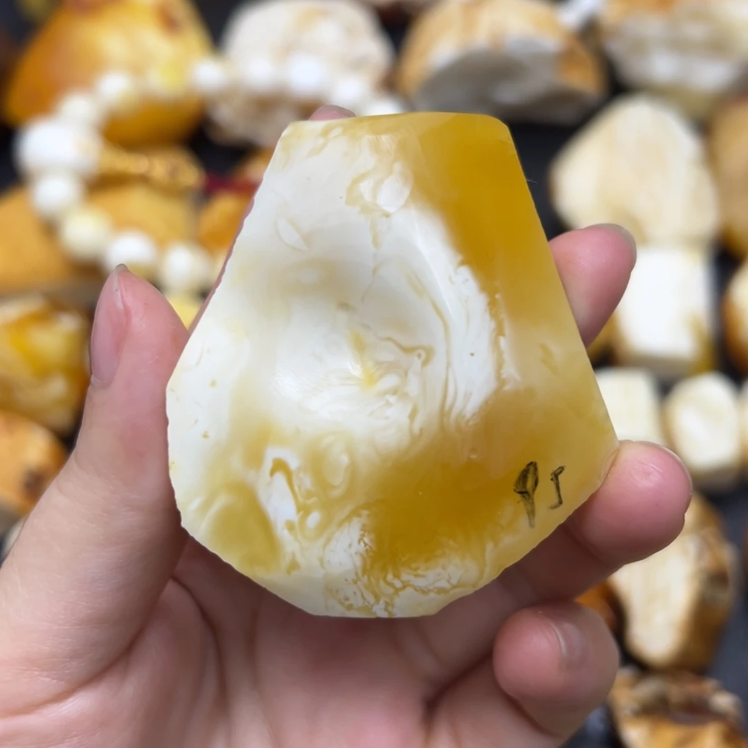 定制琥珀未镶嵌蜜蜡