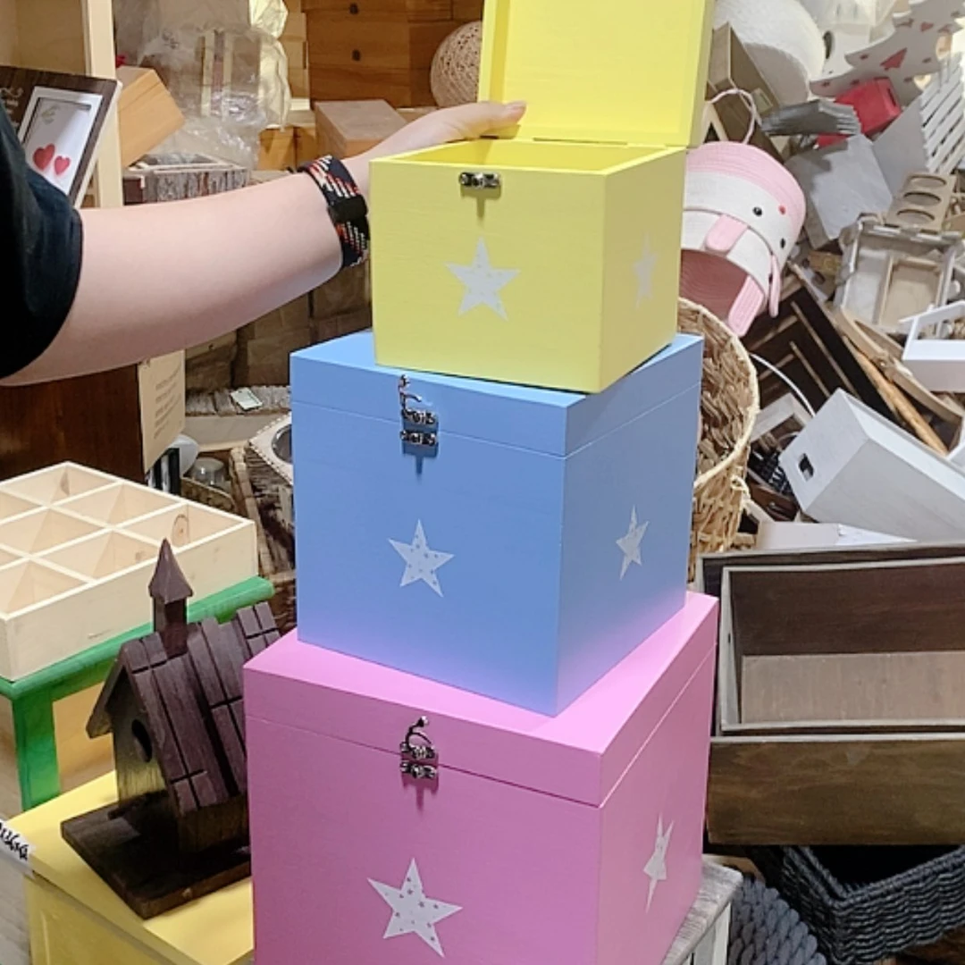 【闪购商品】塑料这是编号015