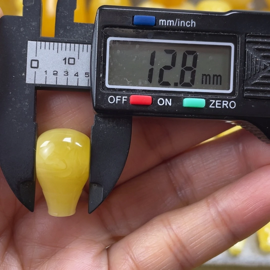 蜜蜡未镶嵌裸石29杂