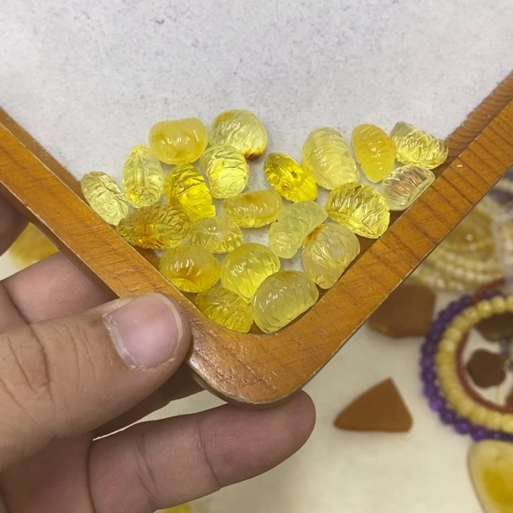 蜜蜡未镶嵌裸石多样性发货其一