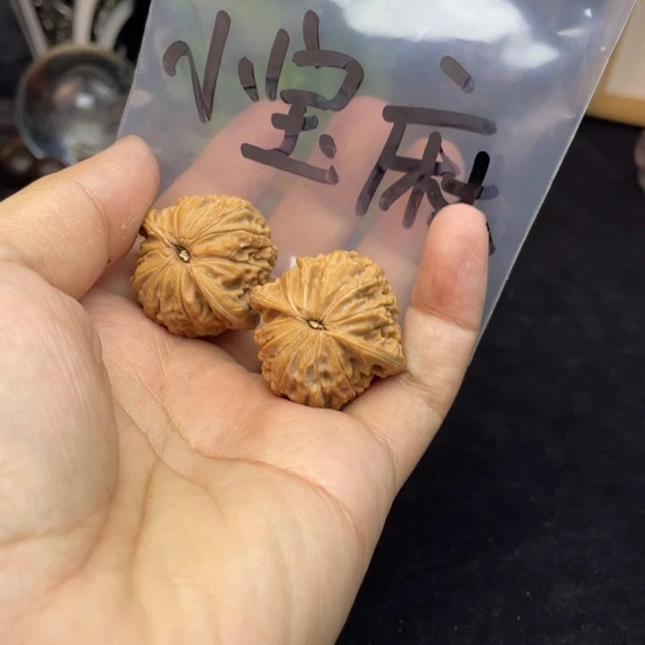 文玩核桃把件小**麻磨盘