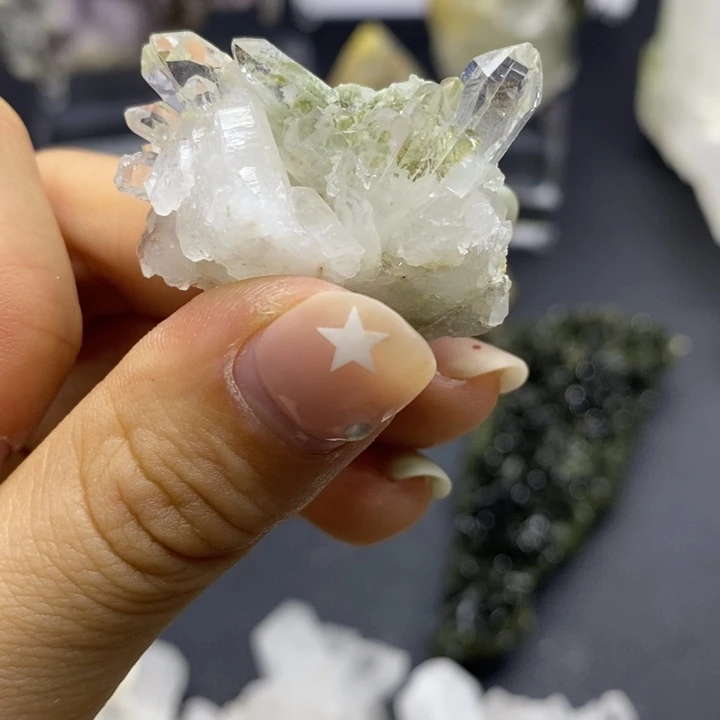 有机玻璃绿幽一个83