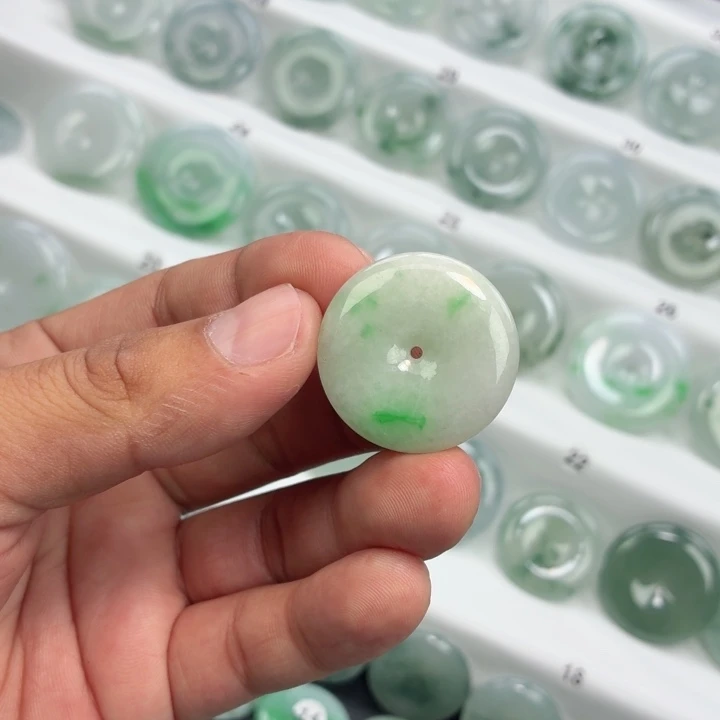 翡翠未镶嵌颈饰缅甸天然A货翡翠29.3-6.3