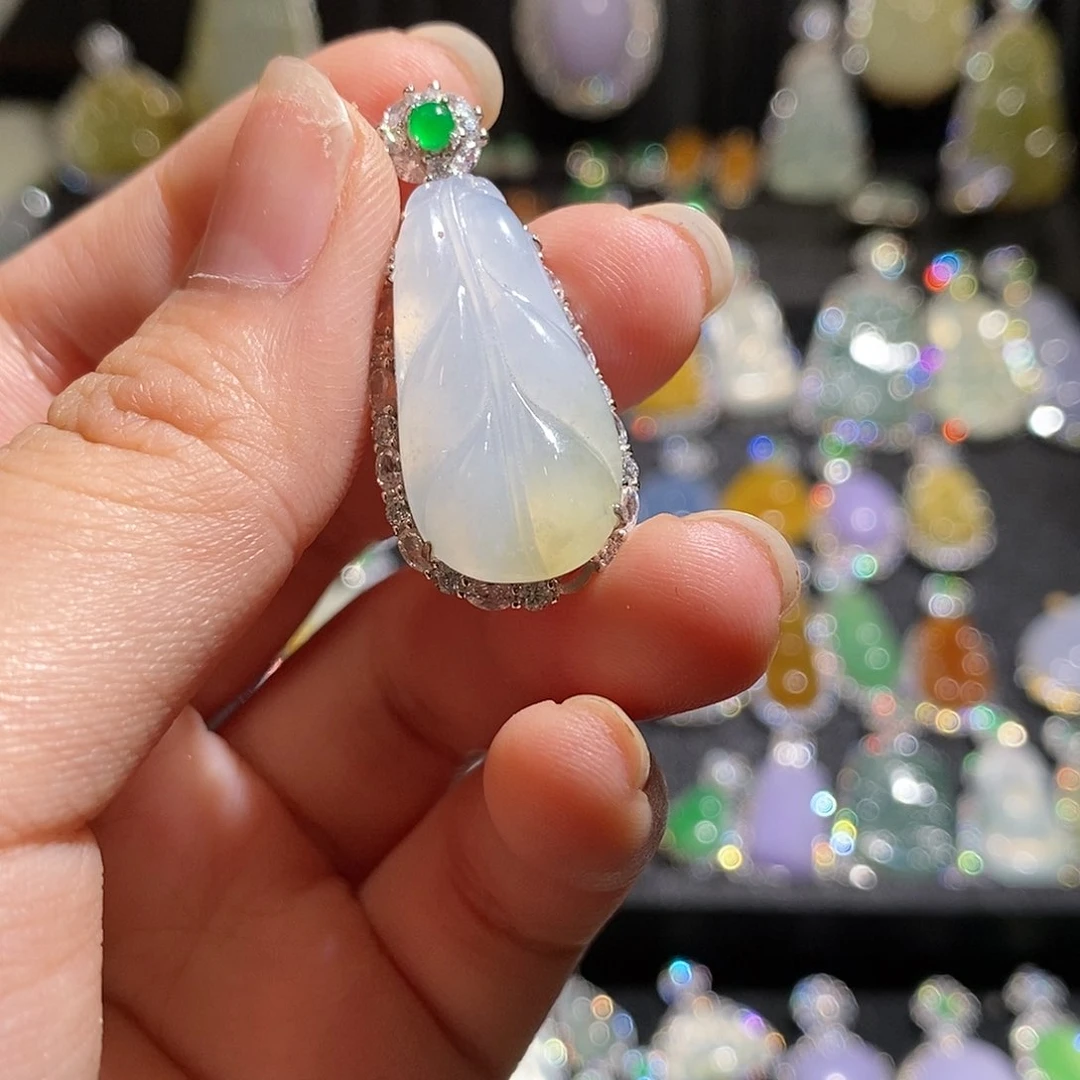 颈饰银S925镶嵌翡翠天然翡翠