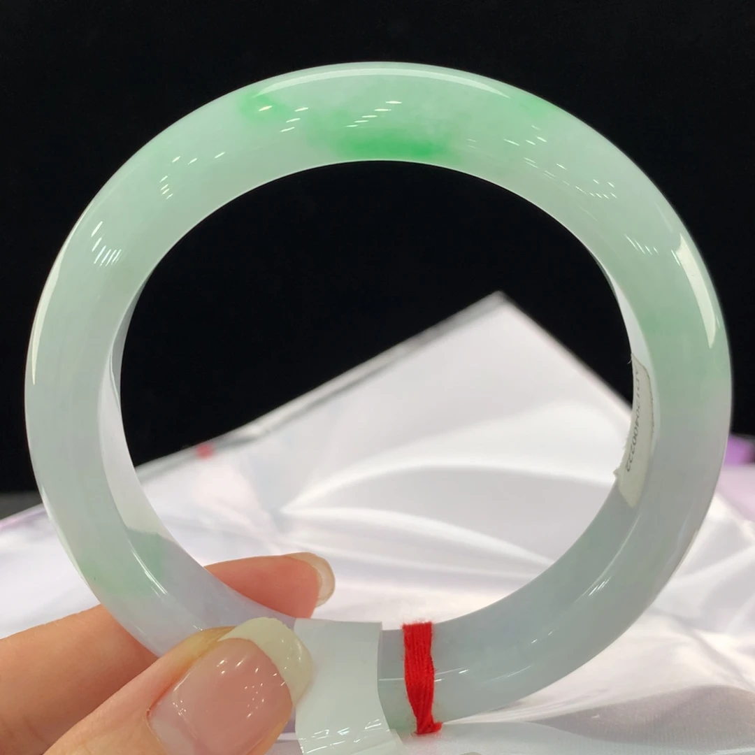 翡翠手镯未镶嵌111-0222