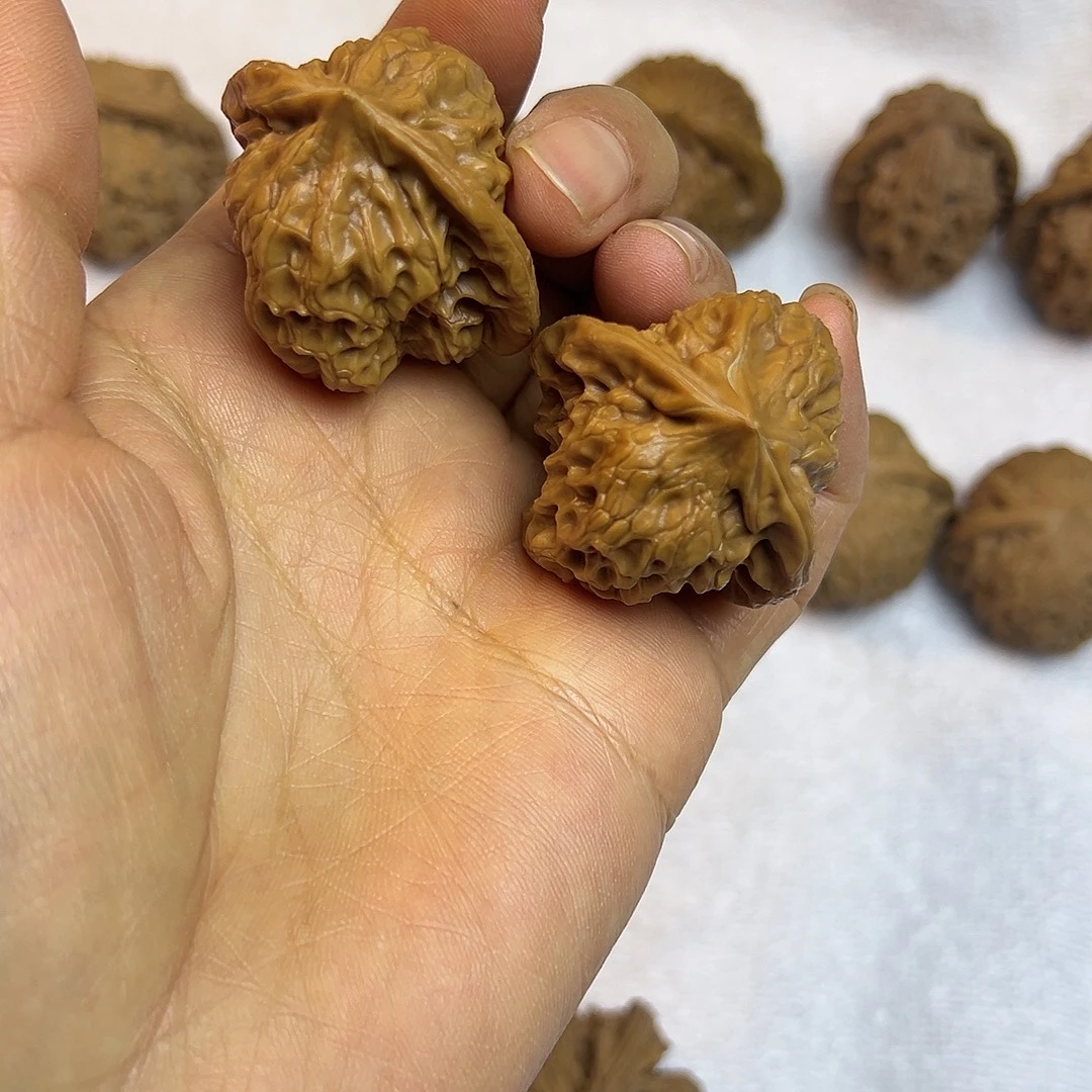 吊坠文玩核桃白蛇果36