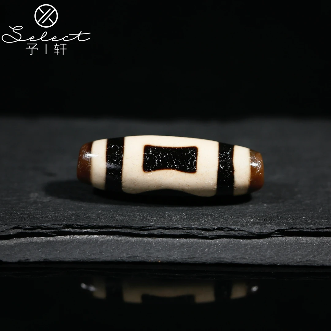予轩出品；行运任晓攀亲工黑签超顶爆砂一眼天地38*12.9mm天珠吊坠