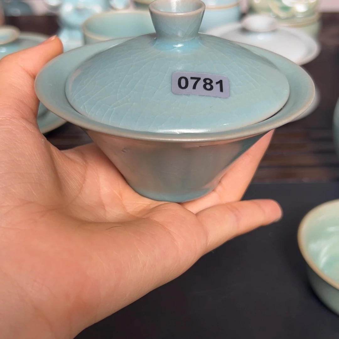 淘****仿古天青釉斗笠盖碗0781