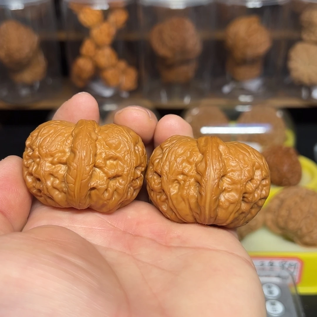 路***…文玩核桃吊坠元宝尺寸46