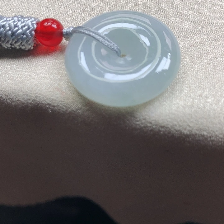 翡翠颈饰未镶嵌吊坠