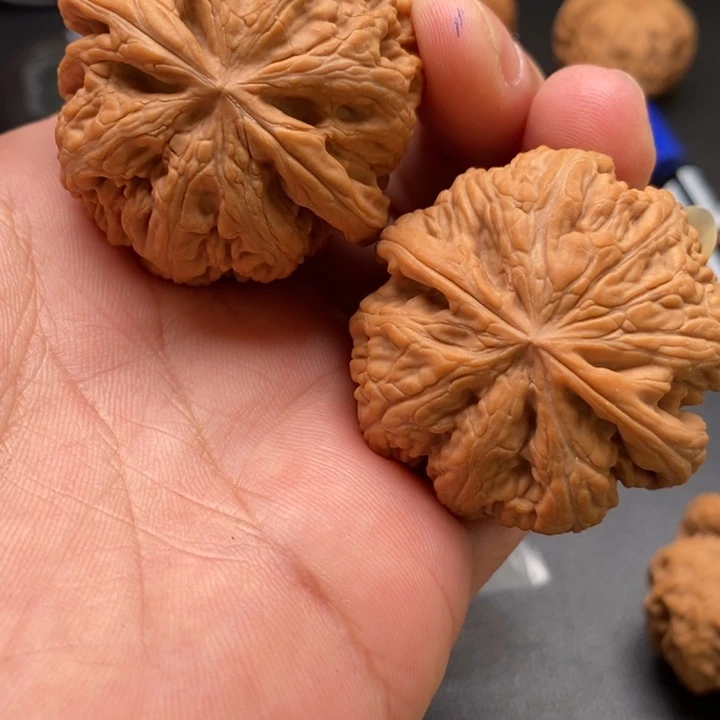 1***a吊坠文玩核桃粗筋