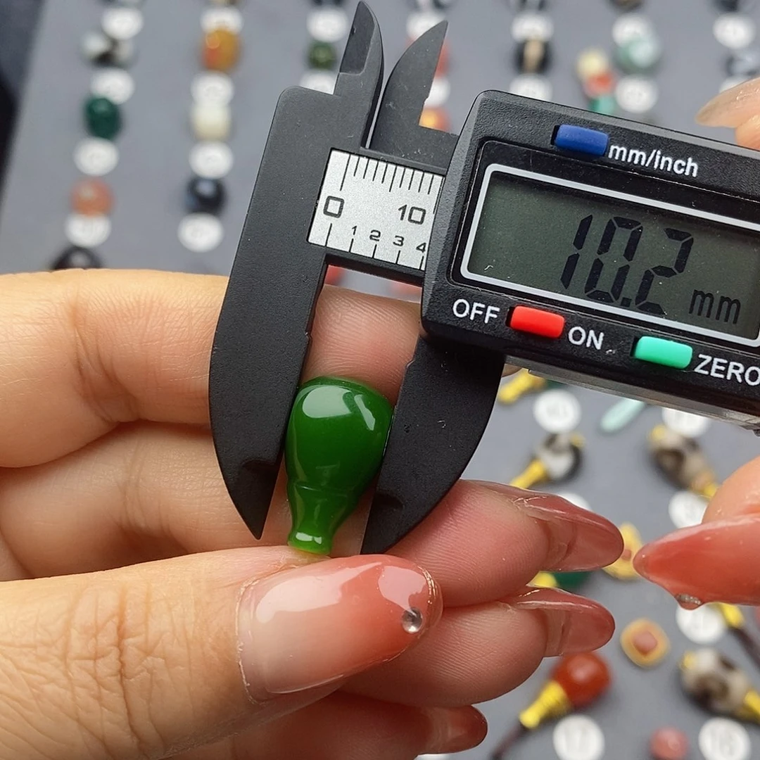 玛瑙/玉髓饰品合金