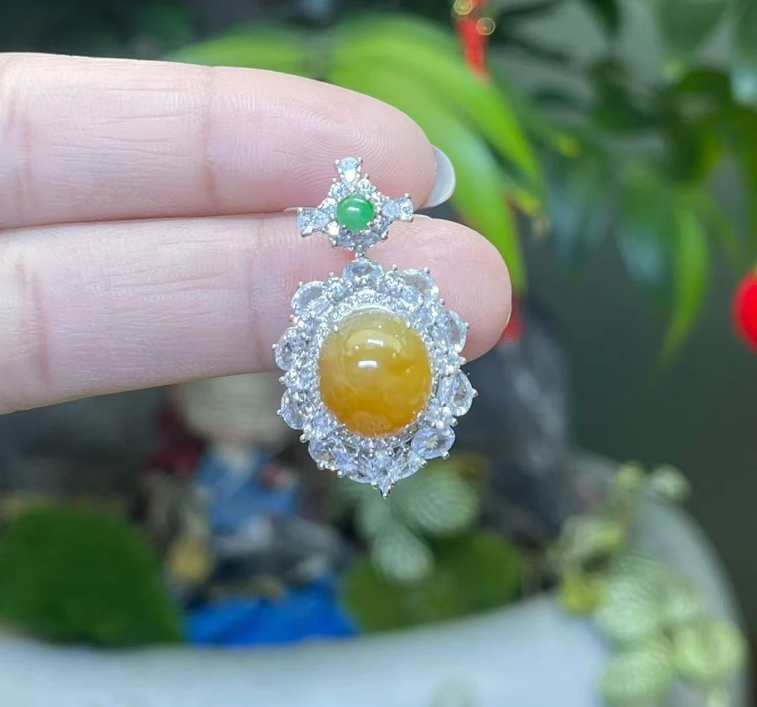 925银镶翡翠吊坠